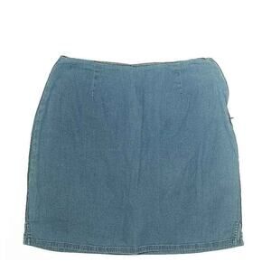 Denim & Co Skirt, size 8, with built in shorts.